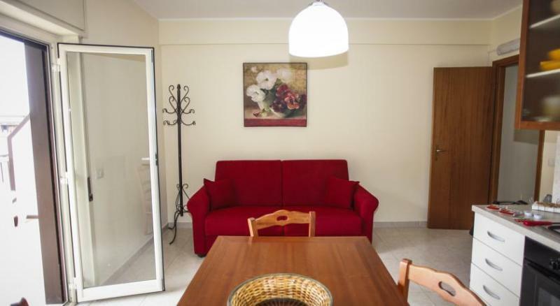 Miosotis Apartments Letojanni Zewnętrze zdjęcie